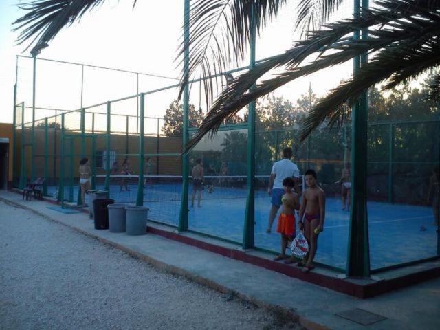 Bungalow Perotonar Ideal Para Familia Con Ninos La Puebla de Cazalla Ngoại thất bức ảnh