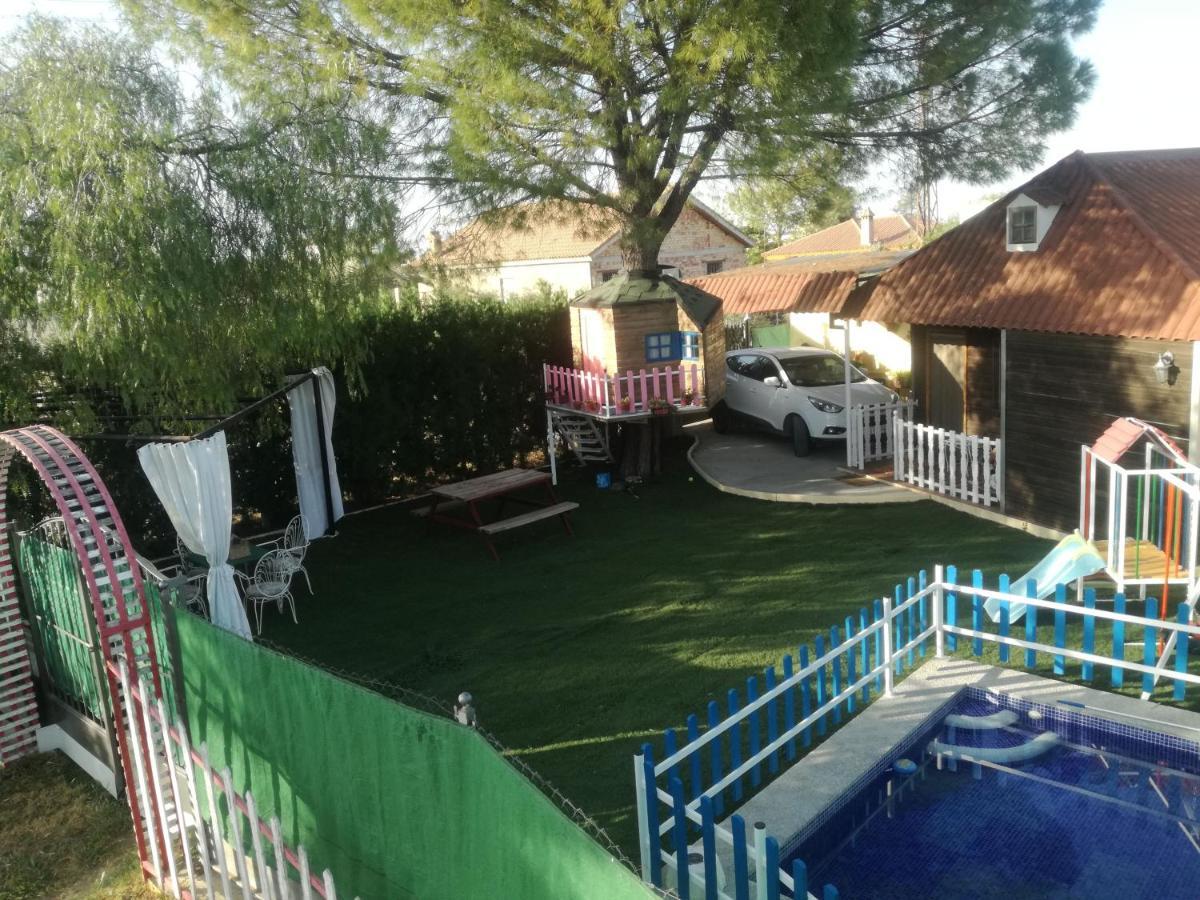 Bungalow Perotonar Ideal Para Familia Con Ninos La Puebla de Cazalla Ngoại thất bức ảnh