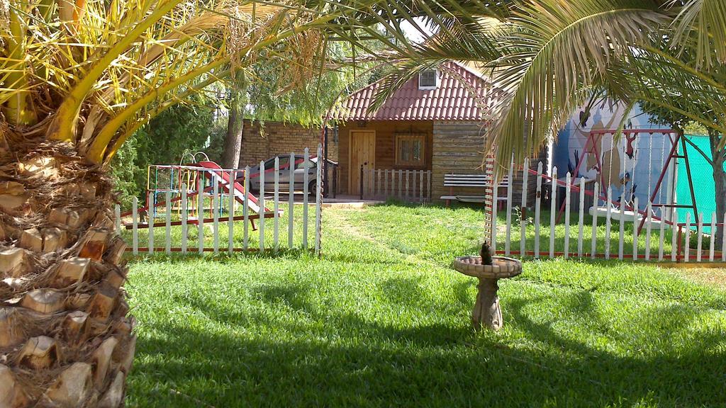 Bungalow Perotonar Ideal Para Familia Con Ninos La Puebla de Cazalla Ngoại thất bức ảnh